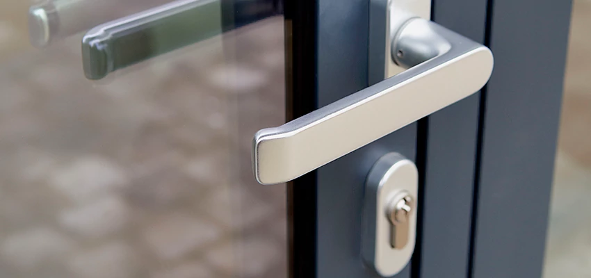 Broken Door Lock Cylinder Repair in Midway City, California