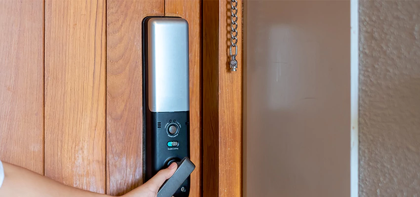 Home Security Electronic Locks Upgrades in Midway City, CA