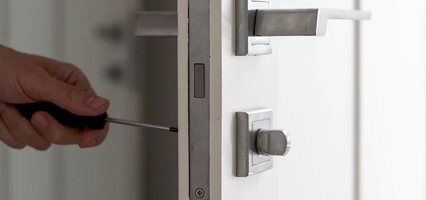 Key Programming Locksmith Open Now in Midway City, California
